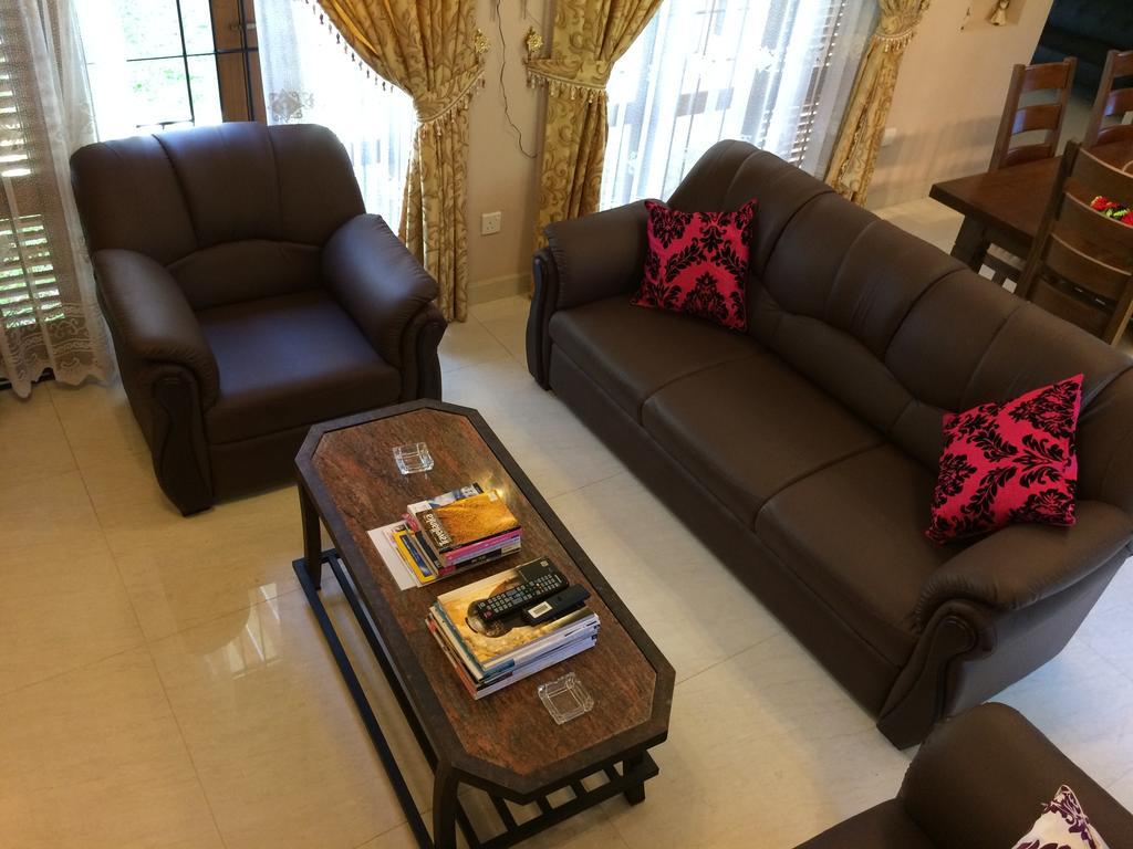 Northwood Residence - Marawila Phòng bức ảnh